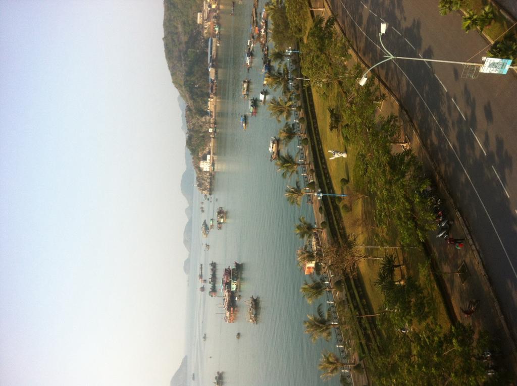 Thanh Tung Hotel Cat Ba Island Ngoại thất bức ảnh